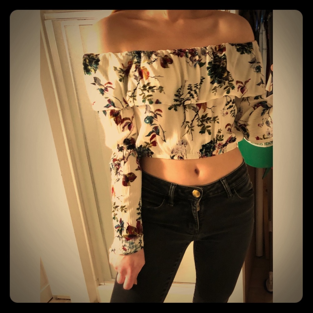 Floral Long Sleeve Crop Top